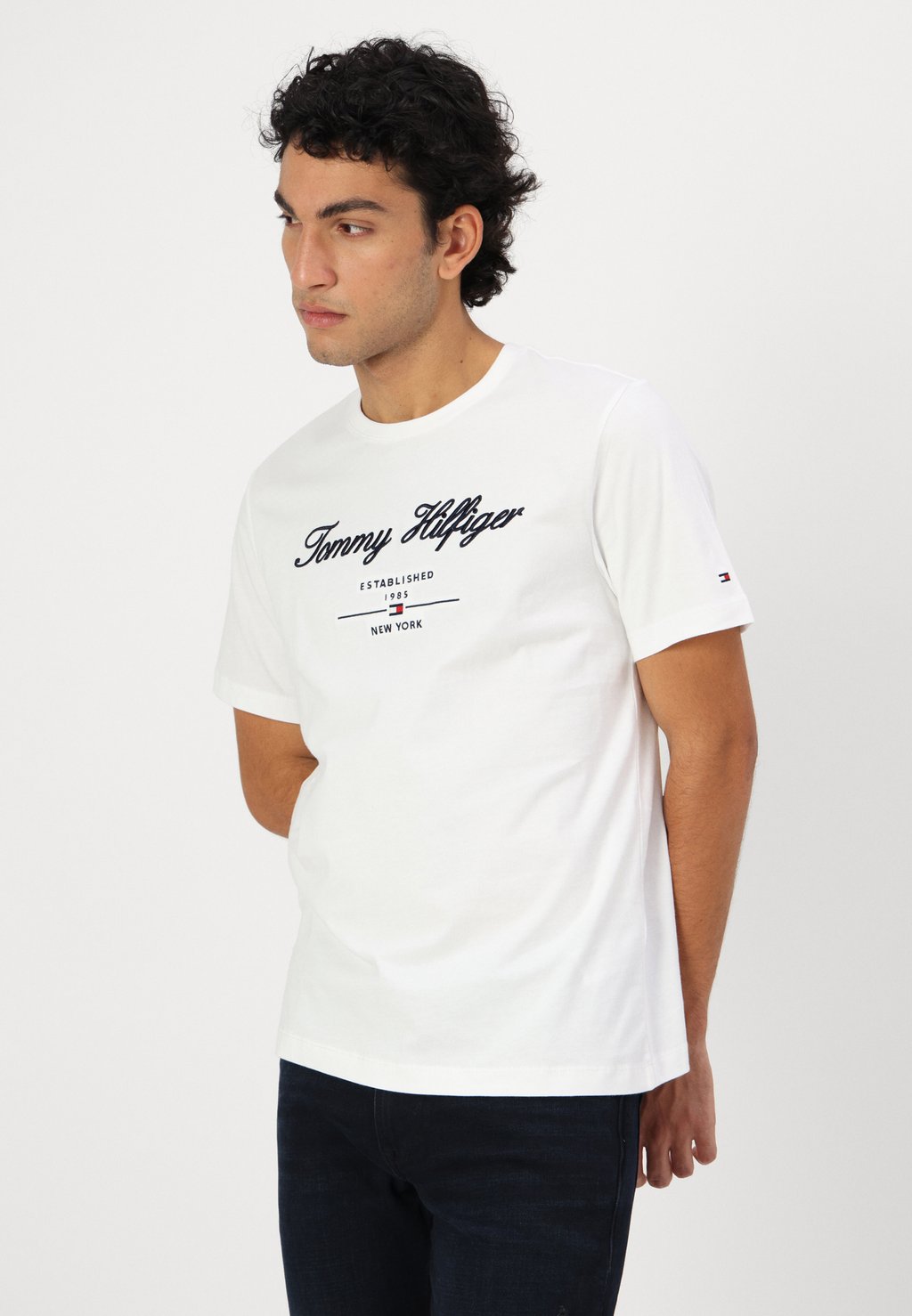 

Футболка с принтом SCRIPT LOGO TEE Tommy Hilfiger, белый