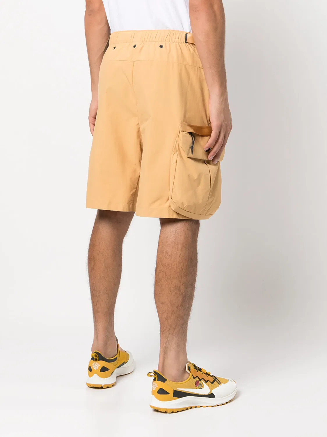 Шорты-карго Tech Pack Nike, желтый — фото 3