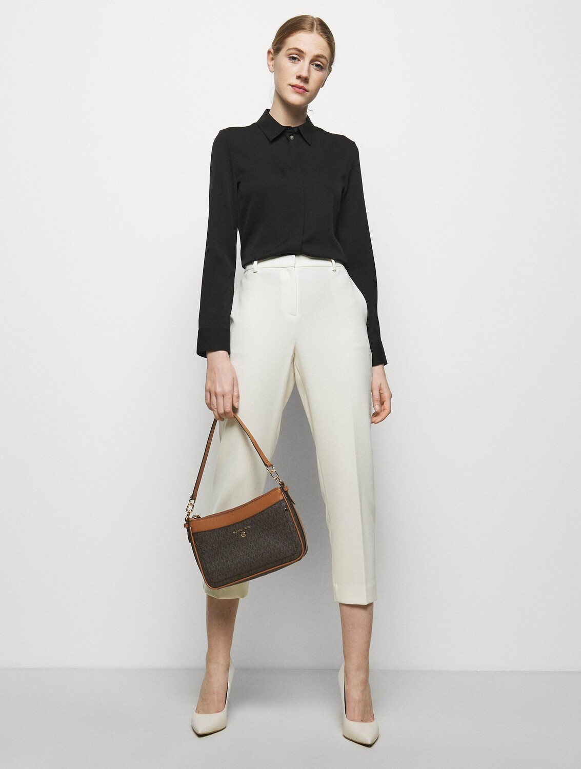 

Сумка кросс-боди Michael Kors Jet Charm Pochette Xbody, темно-коричневый/коричневый