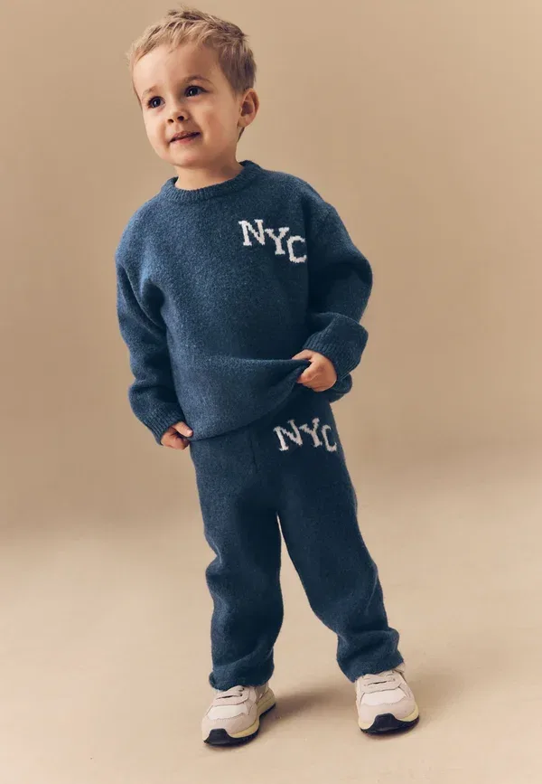Брюки из полиэстера Regular fit nyc varsity set Next, navy blue, темно-синий — фото 4