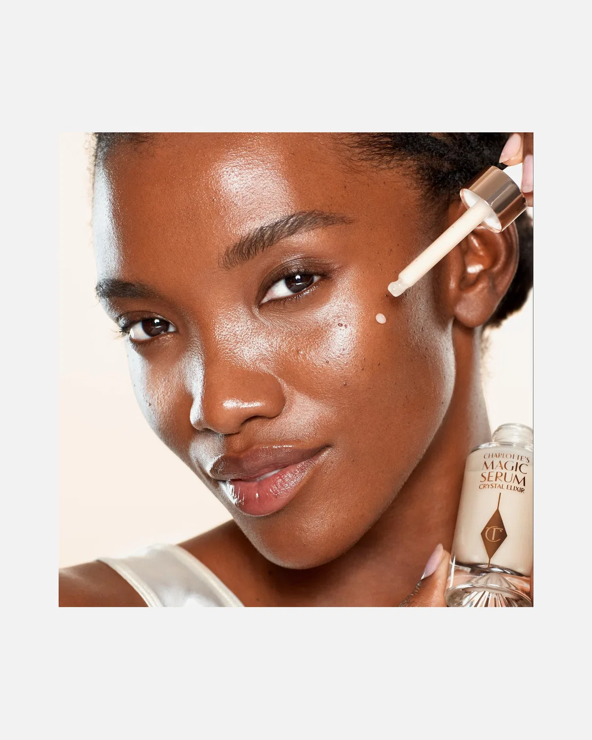Антивозрастная сыворотка Charlotte's Magic Serum Crystal Elixir Charlotte Tilbury, 30 Ml — фото 2