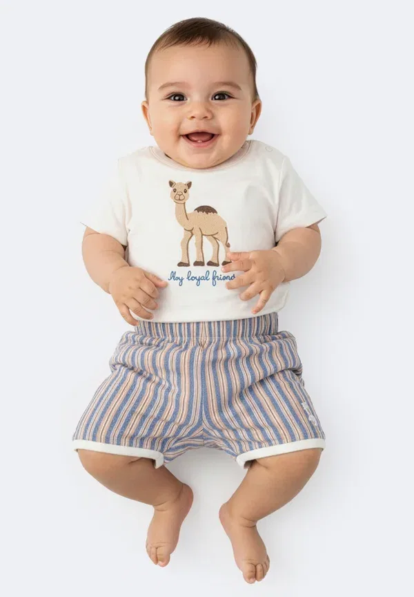 Комплект из футболки и шорт с полосками Sophie La Girafe snow white, белый