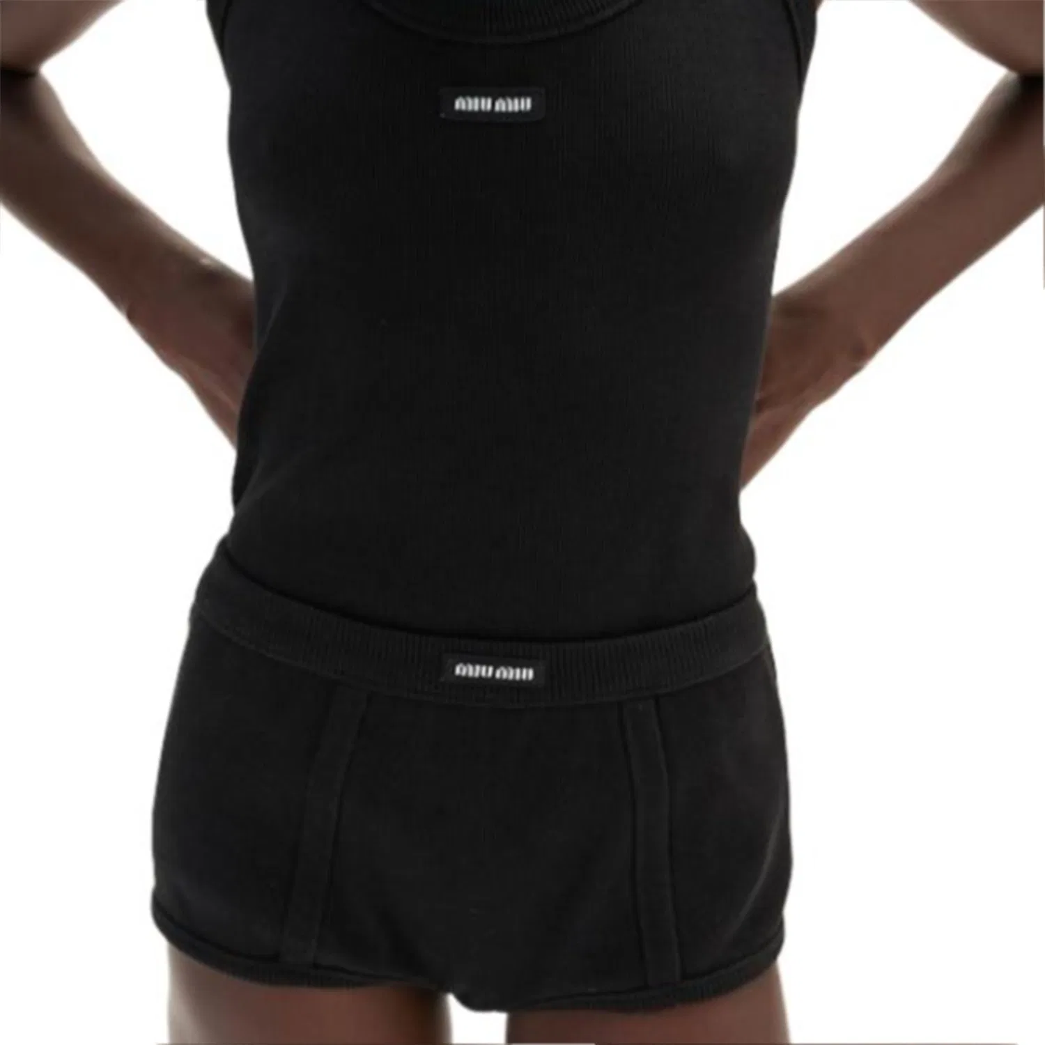 Женские шорты повседневные с частично вырезанным ярлыком ухода MIU MIU, Black — фото 3