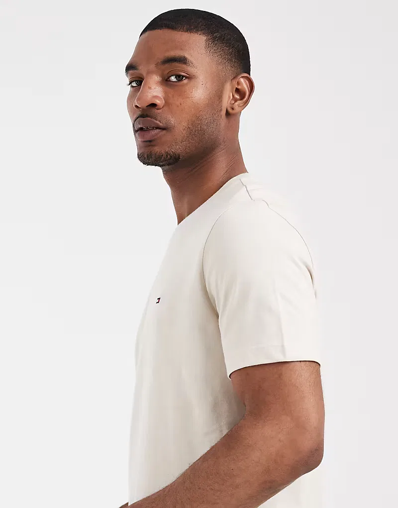 Футболка Tommy Hilfiger Essential прямого кроя, светло-бежевого — фото 3