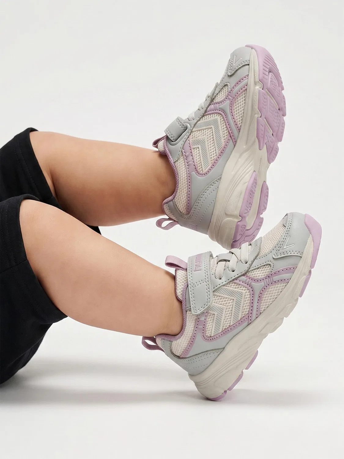 Детские дышащие кроссовки Effort One Hummel, Цвет: Cremefarben / Silber