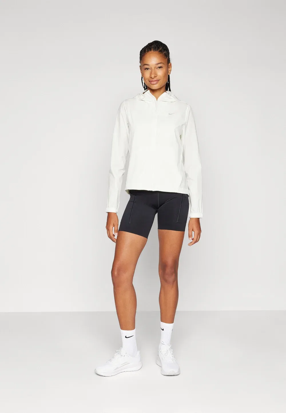 Swift - ветровка Nike Performance, Sail/Reflective Silver — фото 2