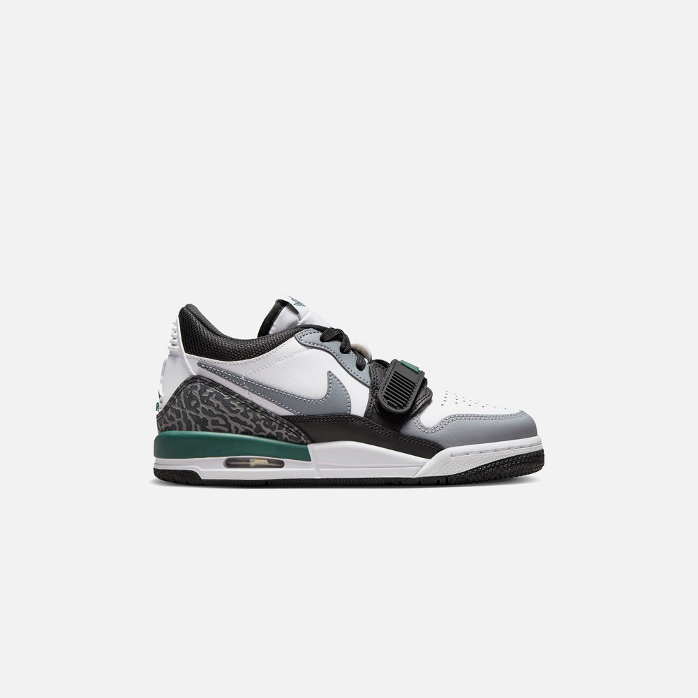 

Кроссовки Jordan GS Air Jordan Legacy 312 Low, цвет White/Black/Cool Grey/Oxidized Green