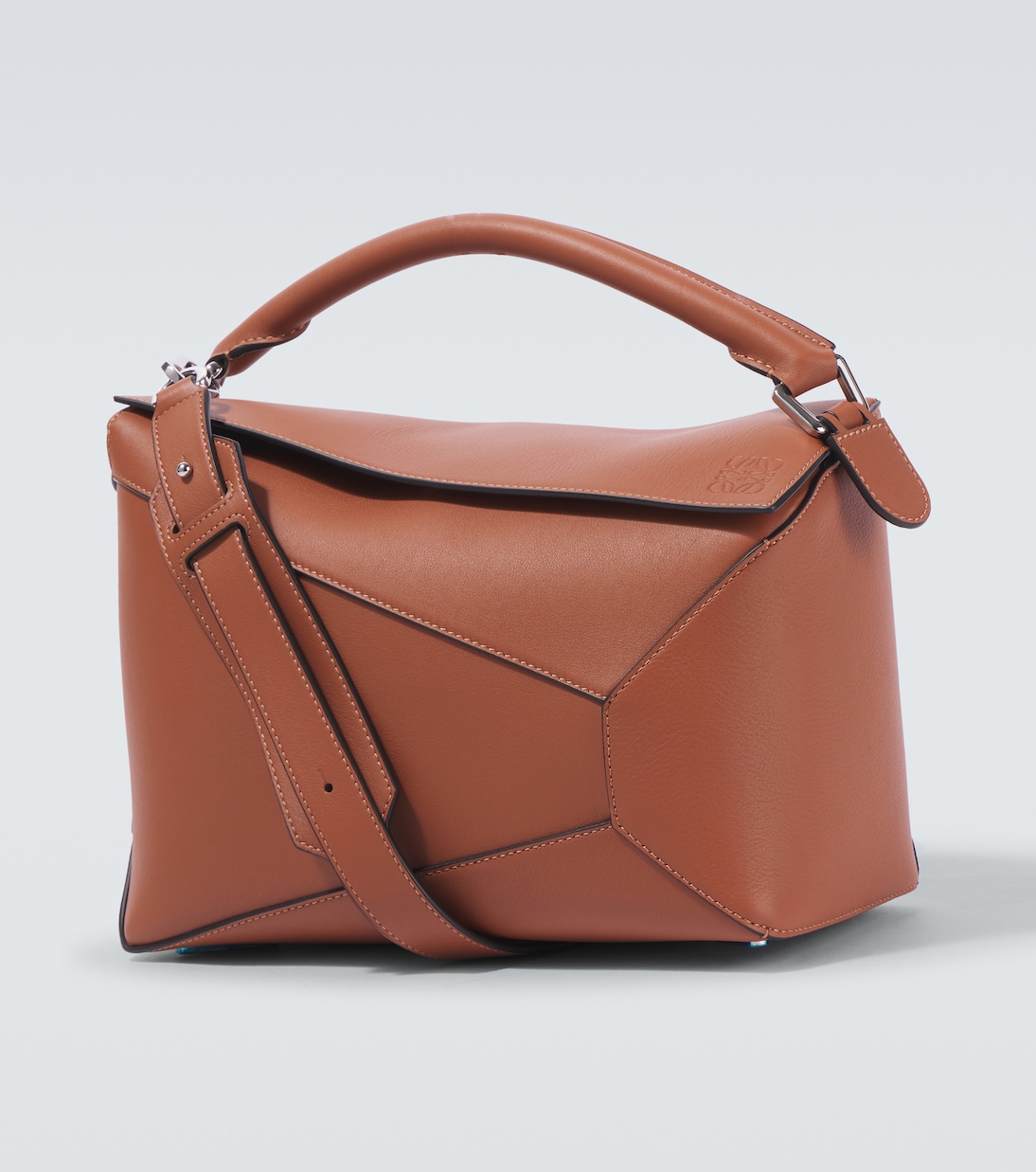 

Пазл Маленькая кожаная сумка через плечо Loewe, желто-коричневый