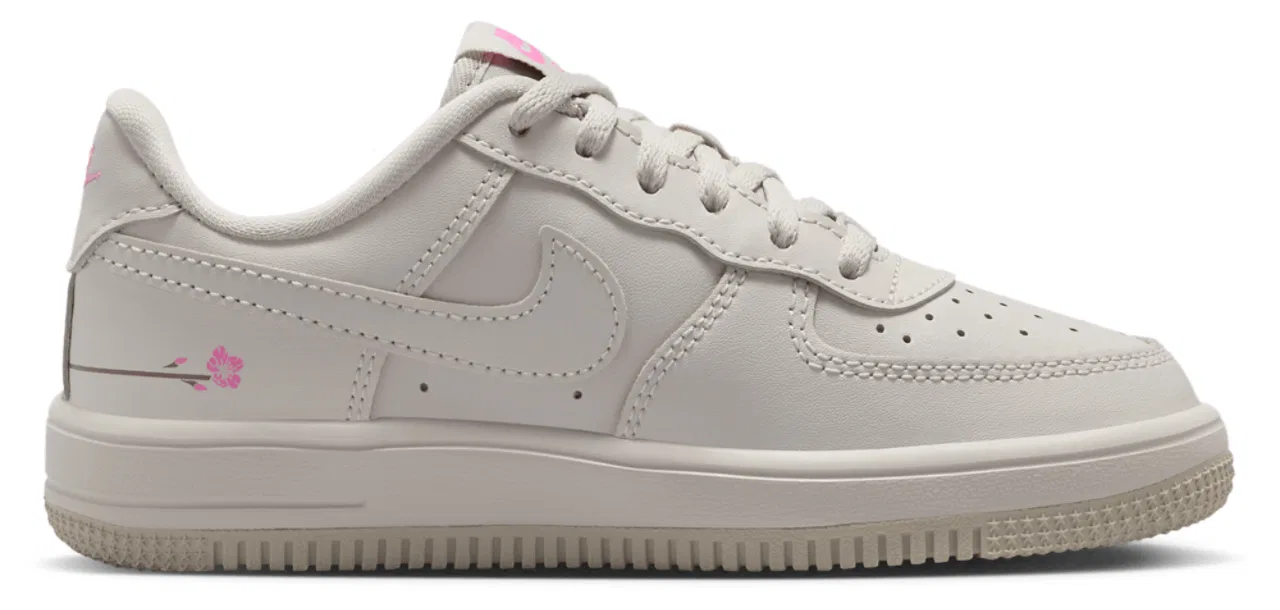 Кроссовки для мальчиков Force 1 Low Lace FL Nike, цвет Light Bone/Light Bone/Playful Pink