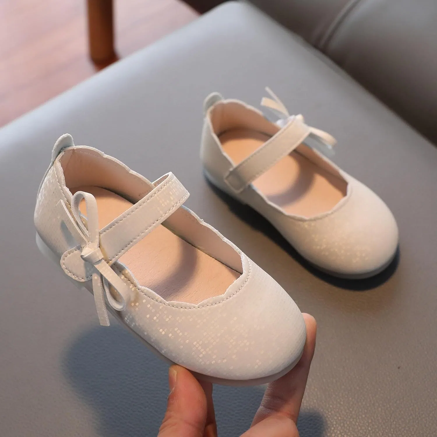 Детские кроссовки для девочек с бантом, кожаные, на мягкой подошве, Beige — фото 2