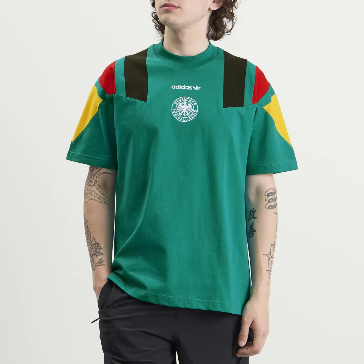 Футболка с круглым вырезом DFB EQT Adidas, Equipment Green — фото 2