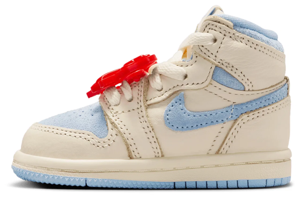 Кроссовки для малышей Jordan Retro 1 HI OG Remastered, цвет Pale Ivory/Psychic Blue/Coconut Milk — фото 2