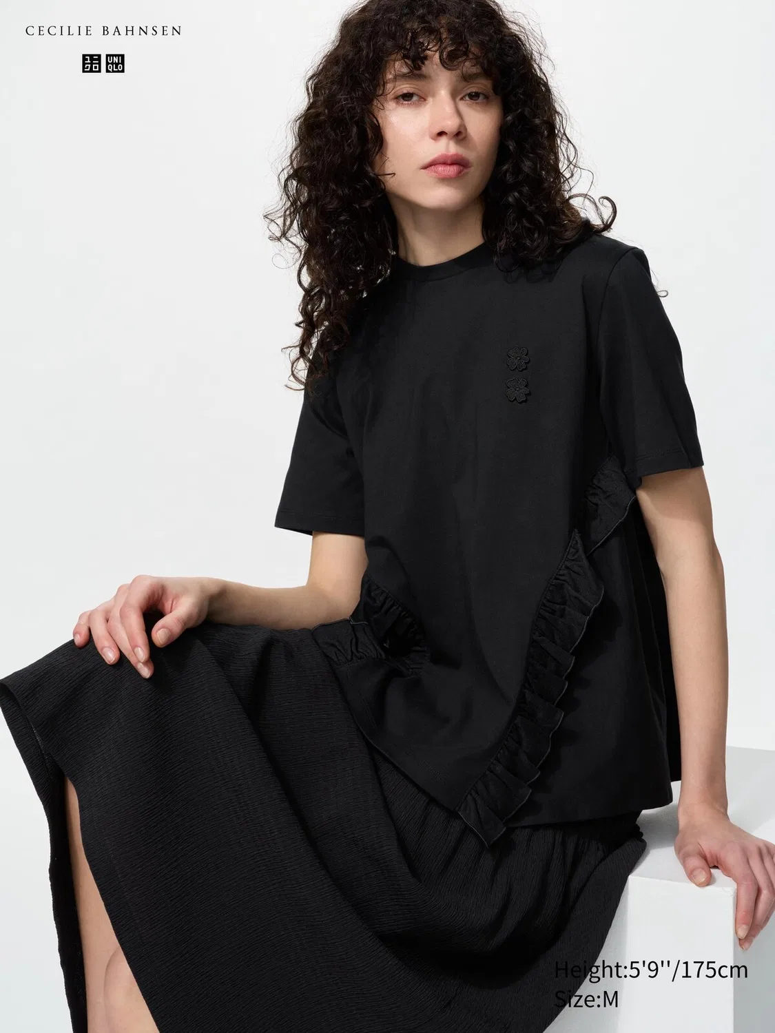 Футболка Uniqlo, с оборками, черный