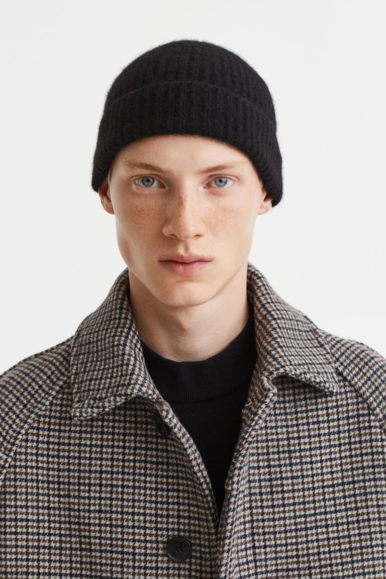 

Кашемировая шапка в рубчик H&M, черный