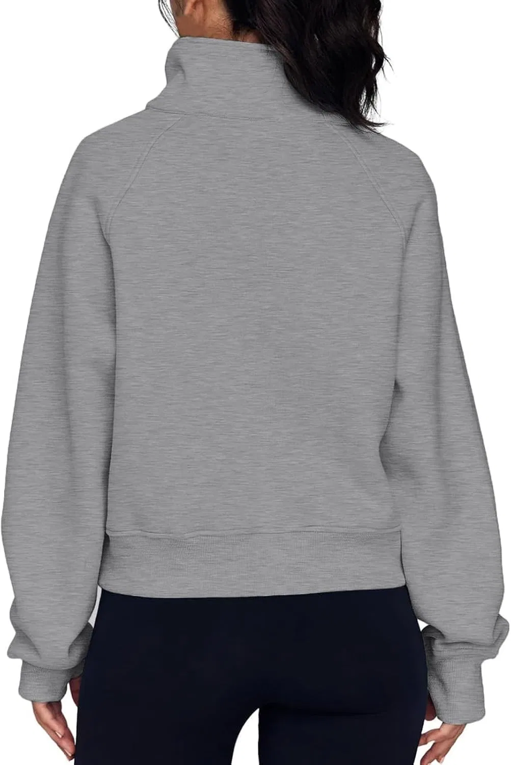 Женский укороченный свитшот оверсайз с четверть-молнией и большим пальцем, модель Quarter Zip Pullover, светло-серый — фото 2