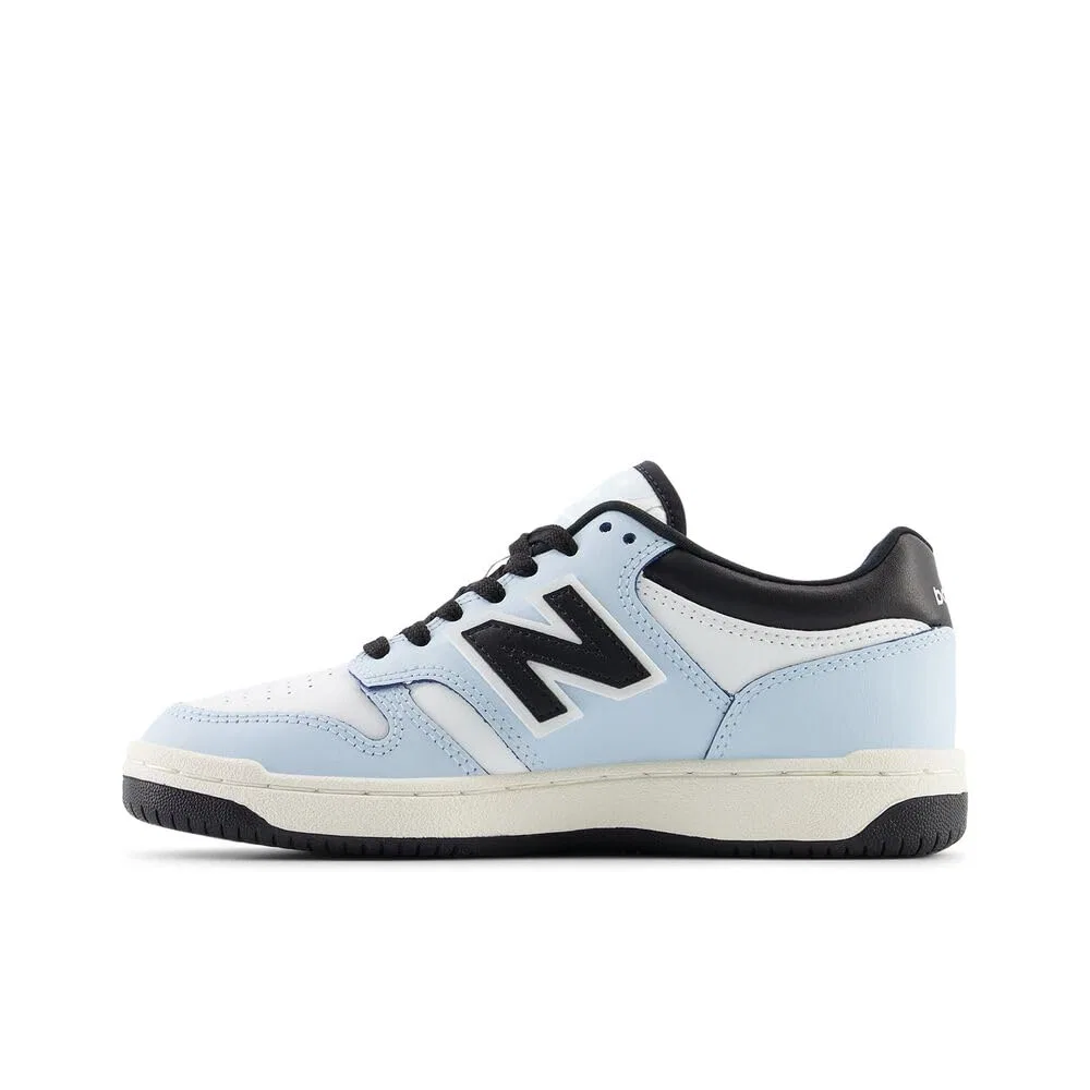 Детские кроссовки для мальчиков с цветными блоками Kids 480 V1 Lace-up Sneaker New Balance, Bright White Sky — фото 2