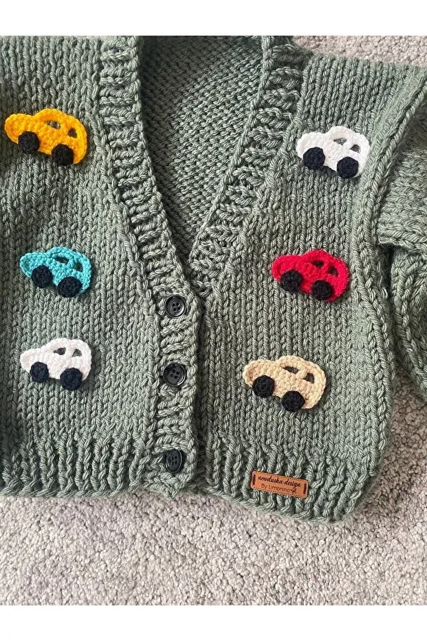 Детский кардиган для мальчиков с принтом Hand knitted boy's cardigan with car detail Nevalin, Green — фото 4