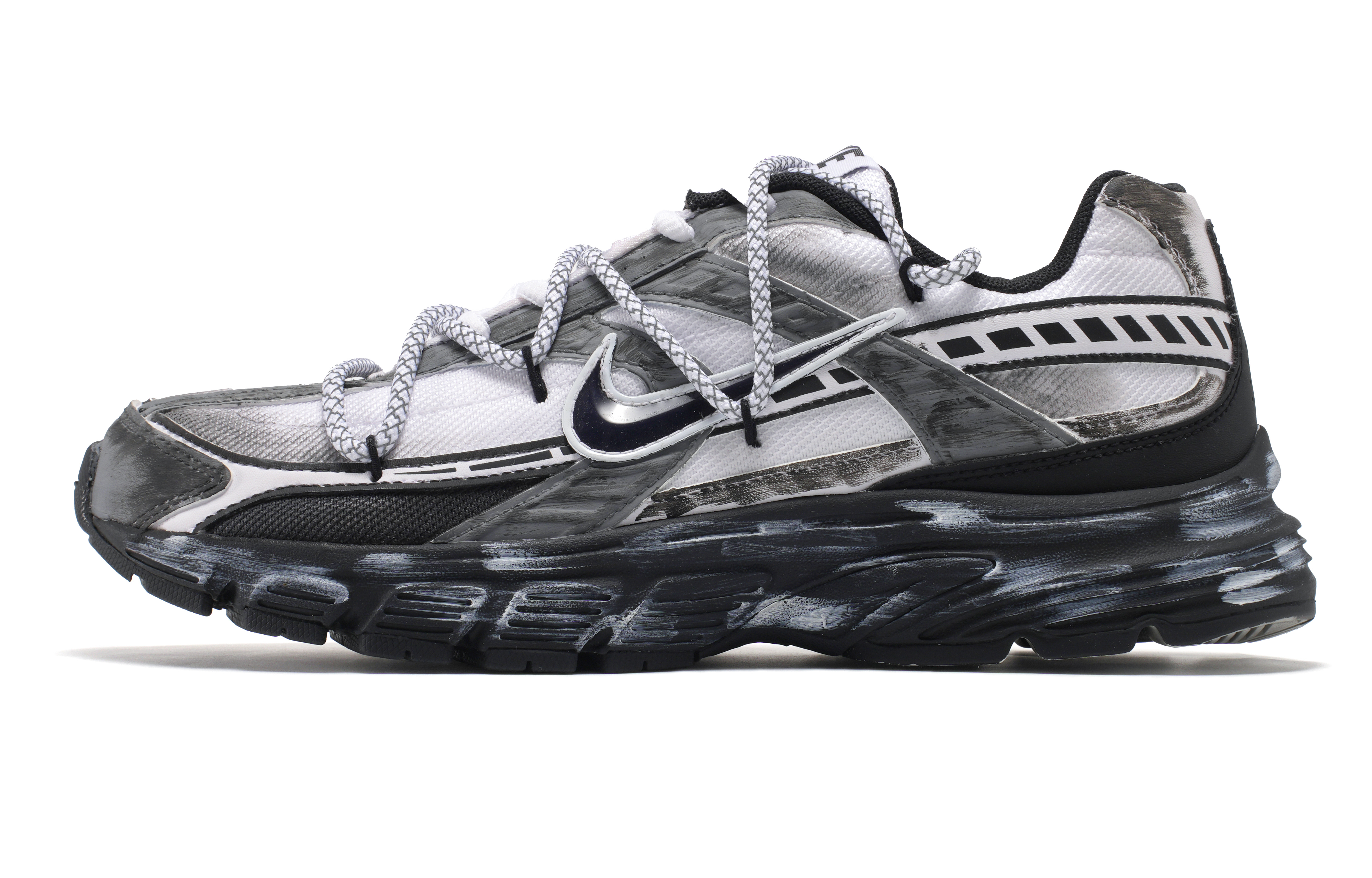 

Nike Кроссовки для бега Initiator мужские низкие, цвет черный/серый/белый