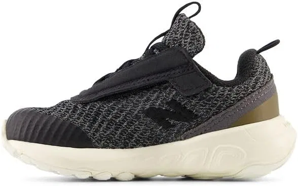 Детские кроссовки для девочек с липучкой New-b 1440 V1 New Balance, Black/Angora — фото 2