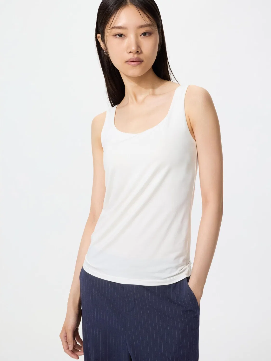 Топ-Майка Uniqlo Heattech, теплое трикотажное полотно, белый