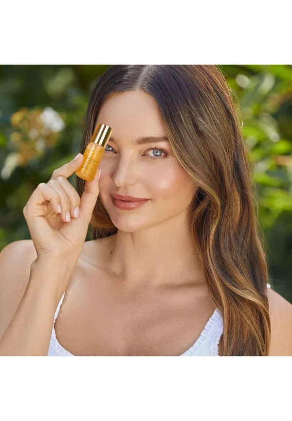 Масло для ухода за кожей вокруг глаз Kora noni Radiant Eye Treatment Oil - уход за глазами 10 мл Kora Organics — фото 4