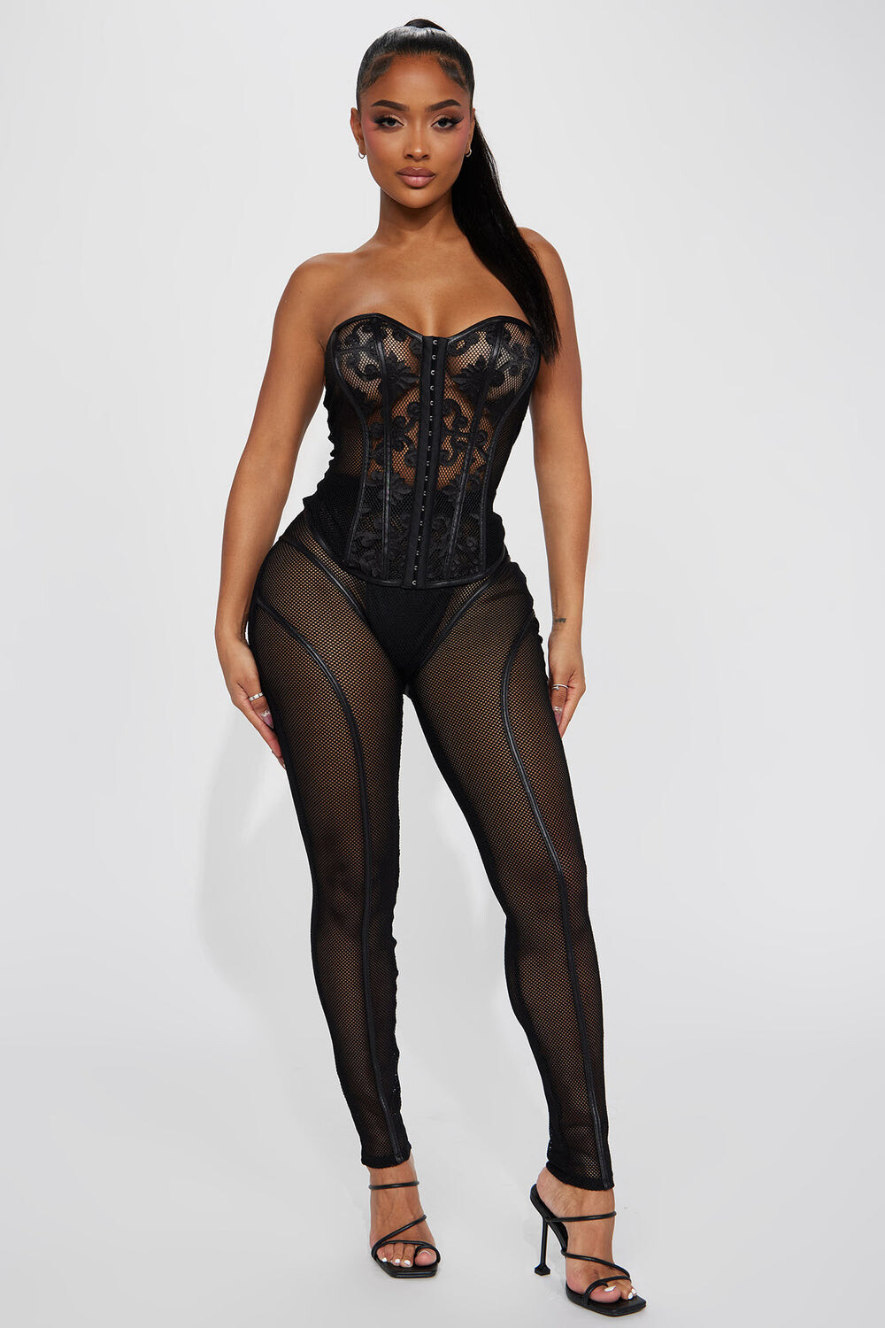 

Леггинсы Fashion Nova DXS221025, черный