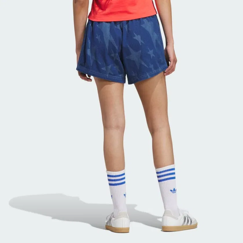 Женские шорты свободного кроя с принтом adidas, Medium Blue Denim — фото 2