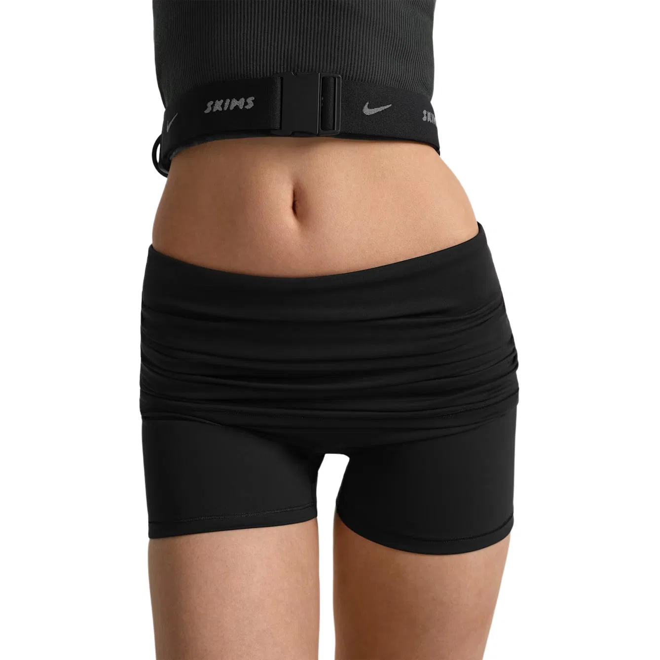 Шорты женские SKIMS Matte с завышенной талией 3" Fold-Over Waistband Nike, NSKM Obsidian