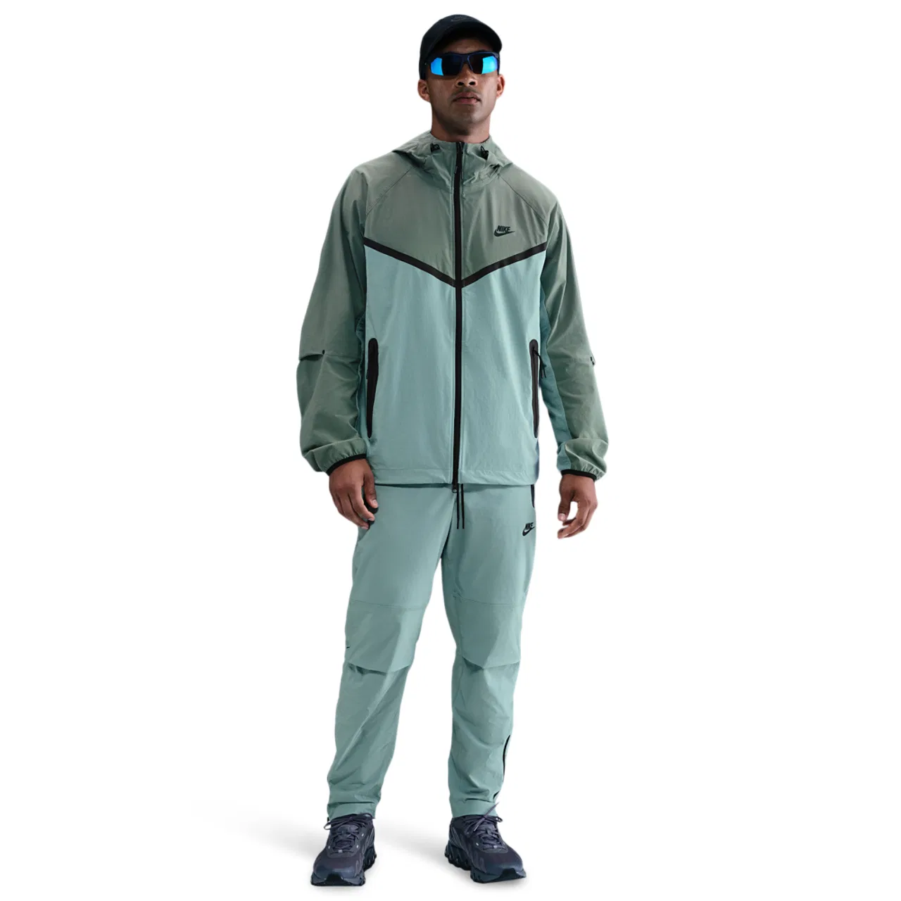 Мужская куртка Tech Woven WR Full-Zip Nike, цвет Black/Clay Green/Cannon — фото 3