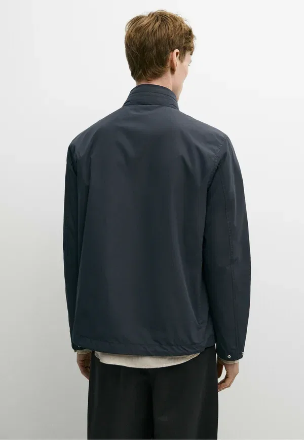Куртка из полиэстера Summer jacket Massimo Dutti, dark blue, темно-синий — фото 3