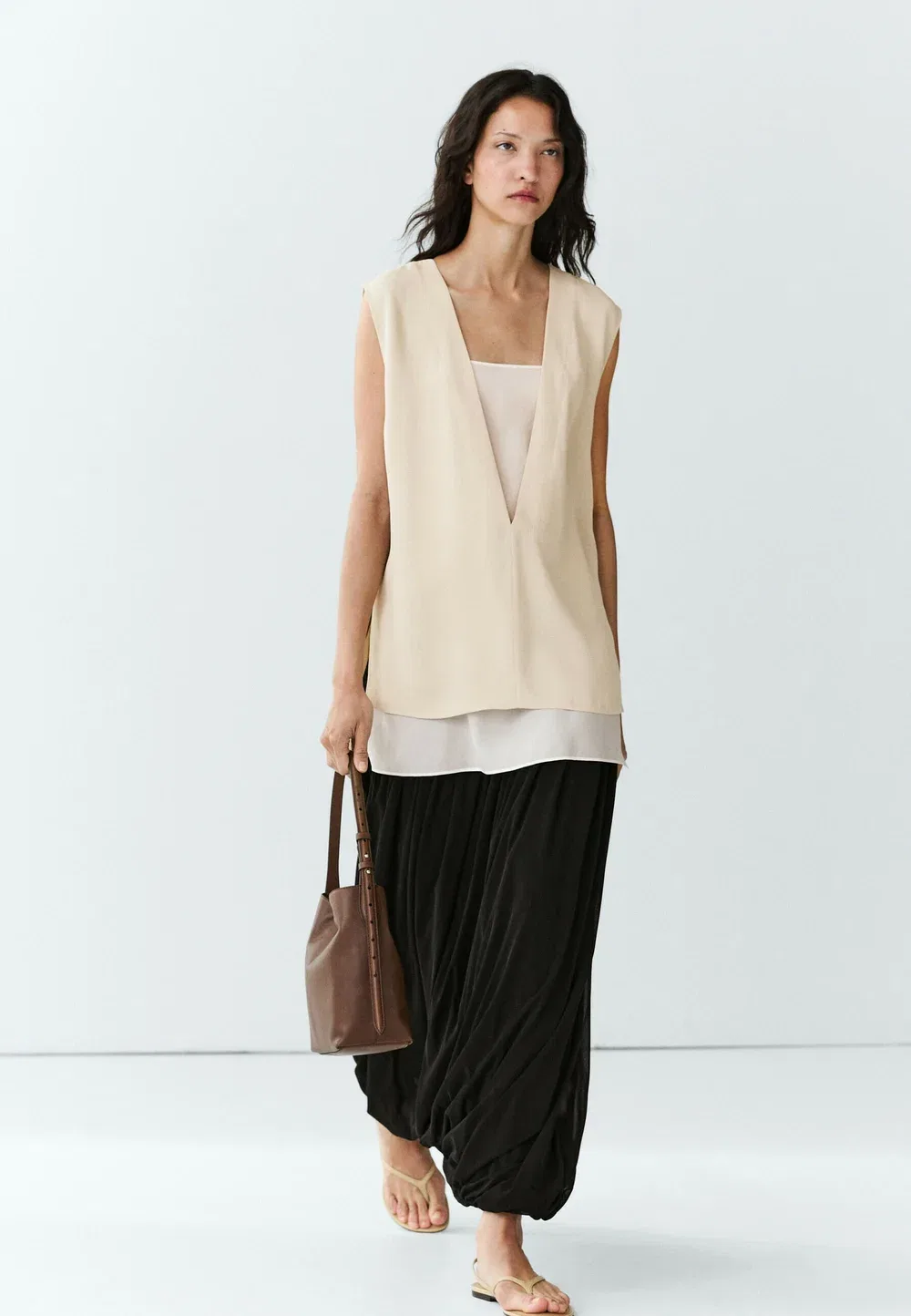 Струящаяся двухслойная блузка с контрастными деталями Massimo Dutti, Beige — фото 2