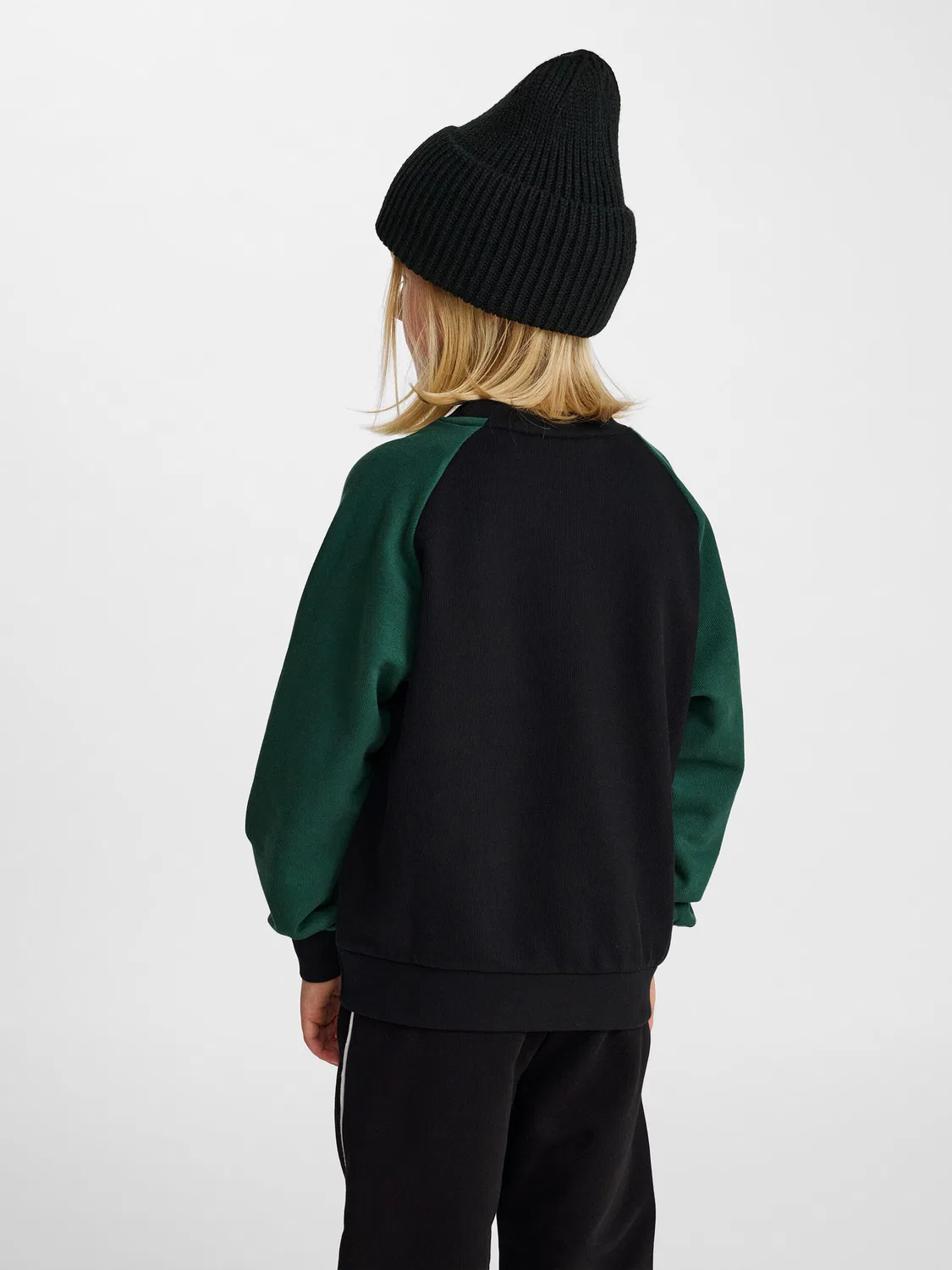 Детский оверсайз свитшот с длинным рукавом и круглым вырезом Hmljr Oversized Hummel, Темно-зеленый — фото 3