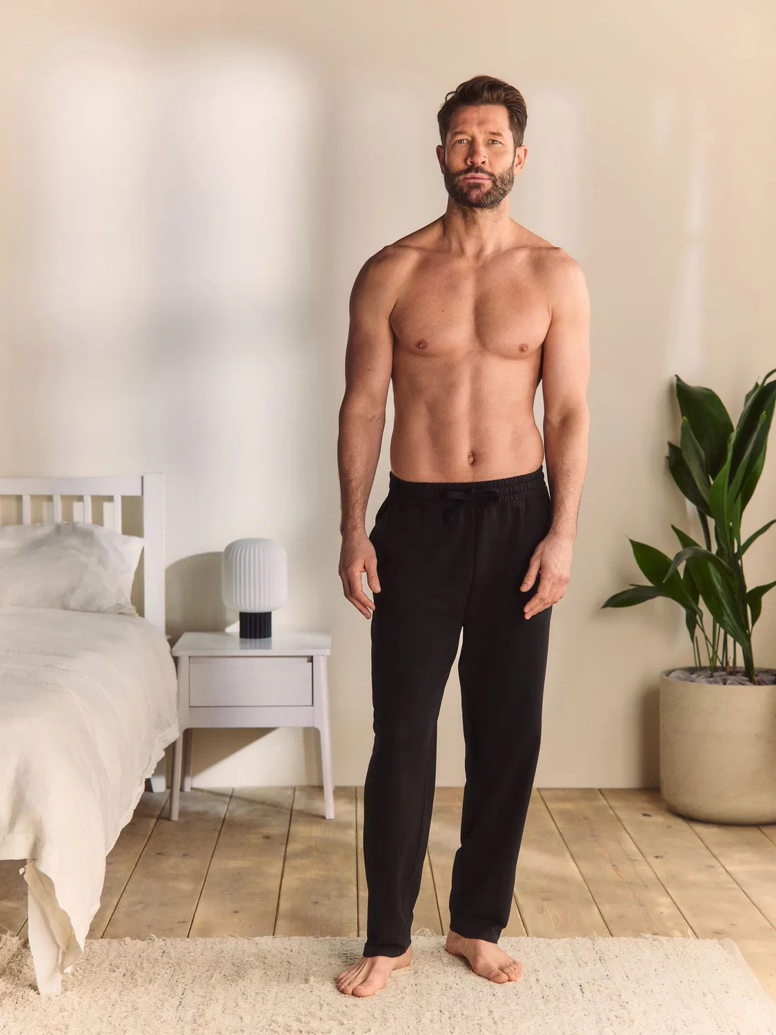 Джоггеры с открытым низом Regular Fit Loopback Next, черный — фото 2