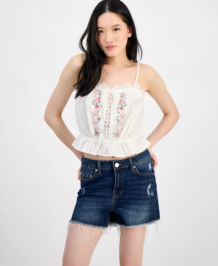 

Женский топ с кружевной отделкой, вышивкой и баской Juniors' Lace-Trim Embroidered Peplum Tank Top Self Esteem, белый