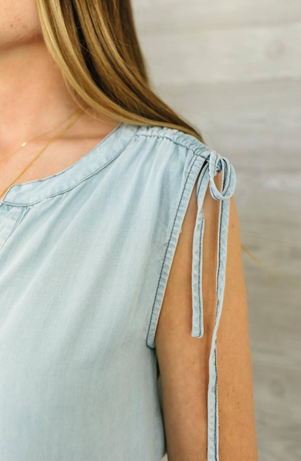 

Короткий Стоп Топ В Шамбре BB Dakota, цвет chambray