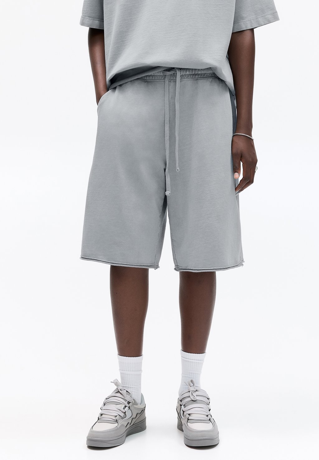

Шорты Tracksuit bottoms PULL&BEAR, серый