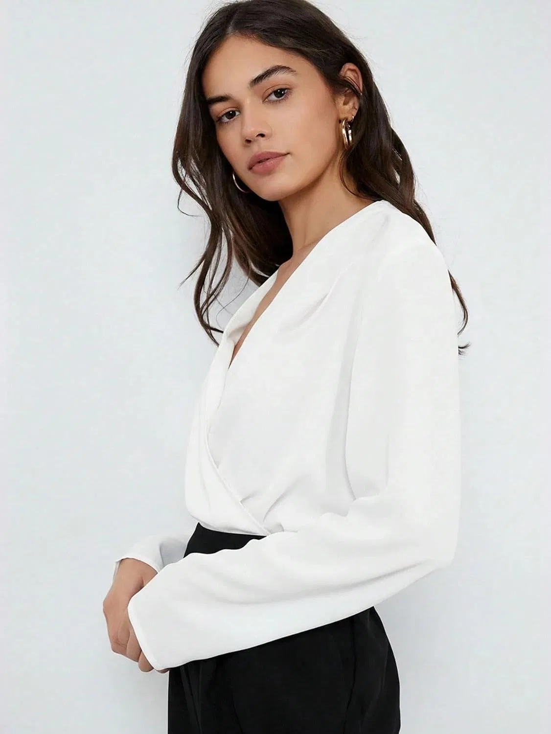 Женская блуза с запахом V-образным вырезом Casual Elegant, White — фото 3