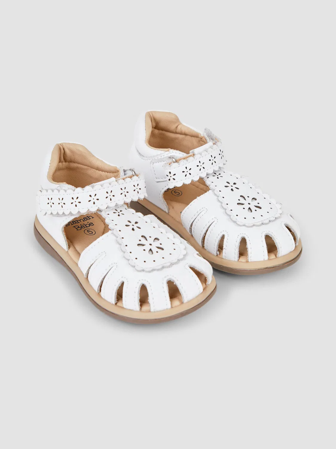 Сандалии Pretty Leather Closed Toe JoJo Maman Bébé, белый