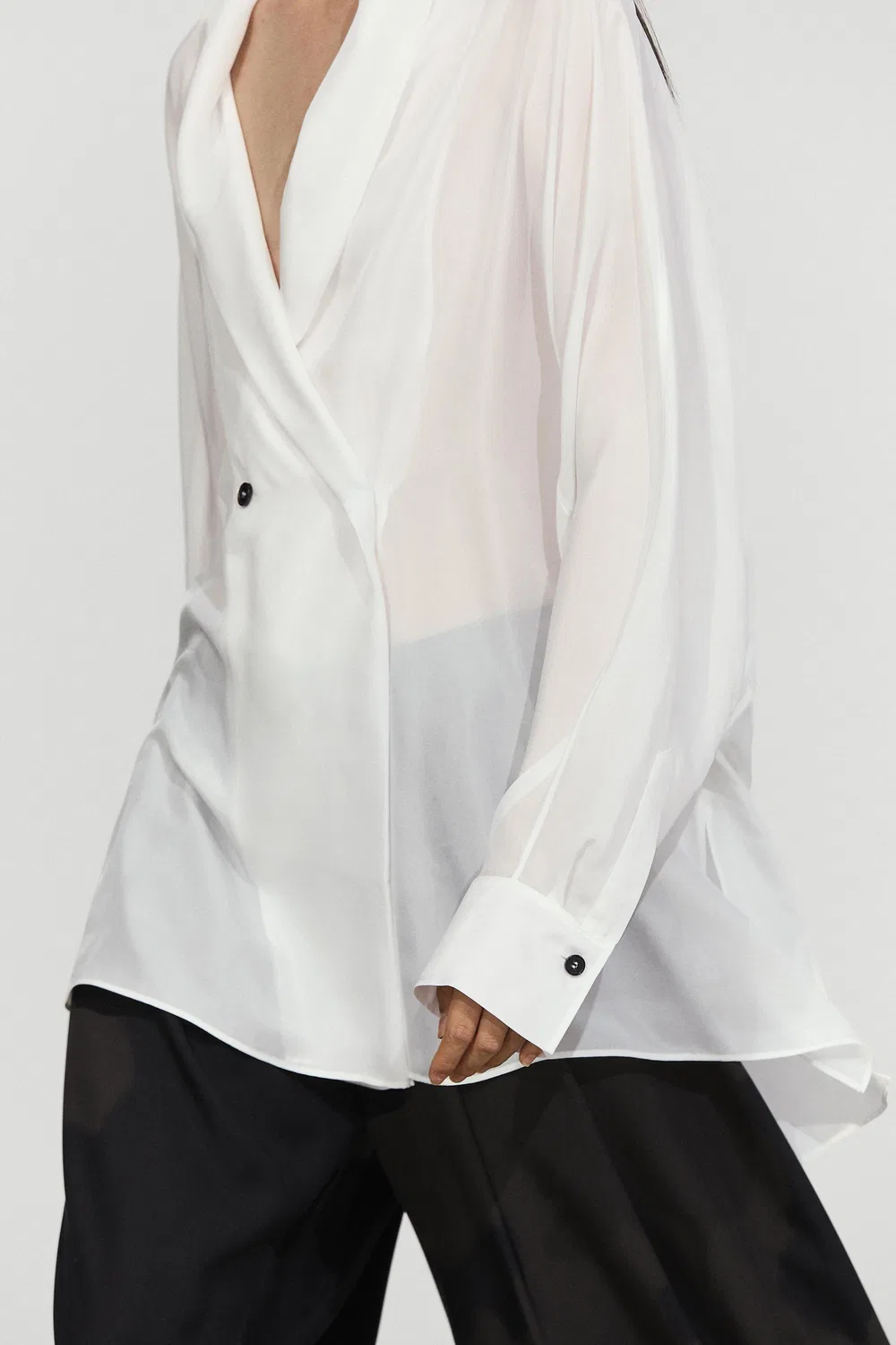 Кимоно Massimo Dutti, в стиле смокинга из 100% шелка, кремовый — фото 3