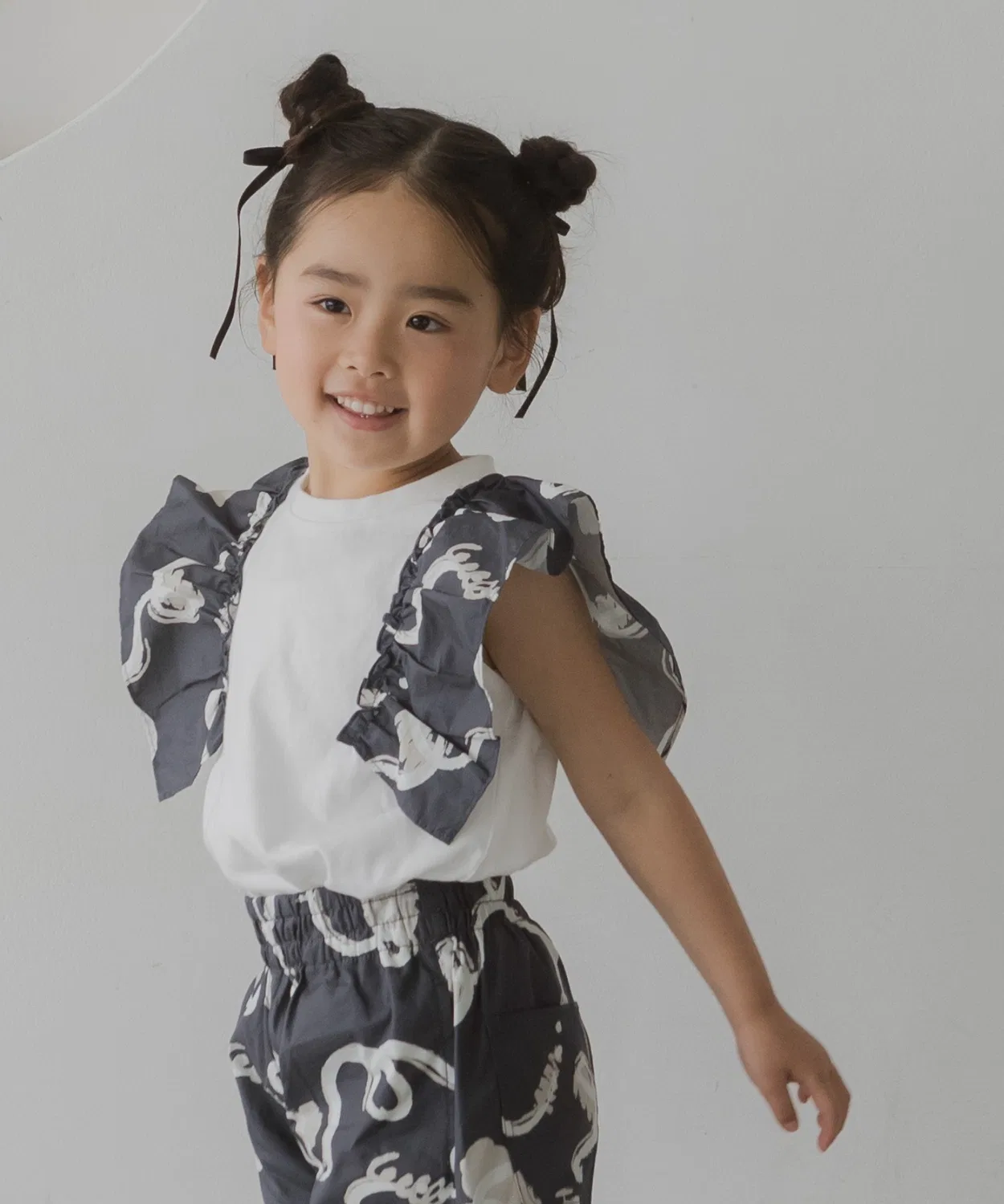 Детская футболка без рукавов с фриллами Squiggle MAKE YOUR DAY, Off White