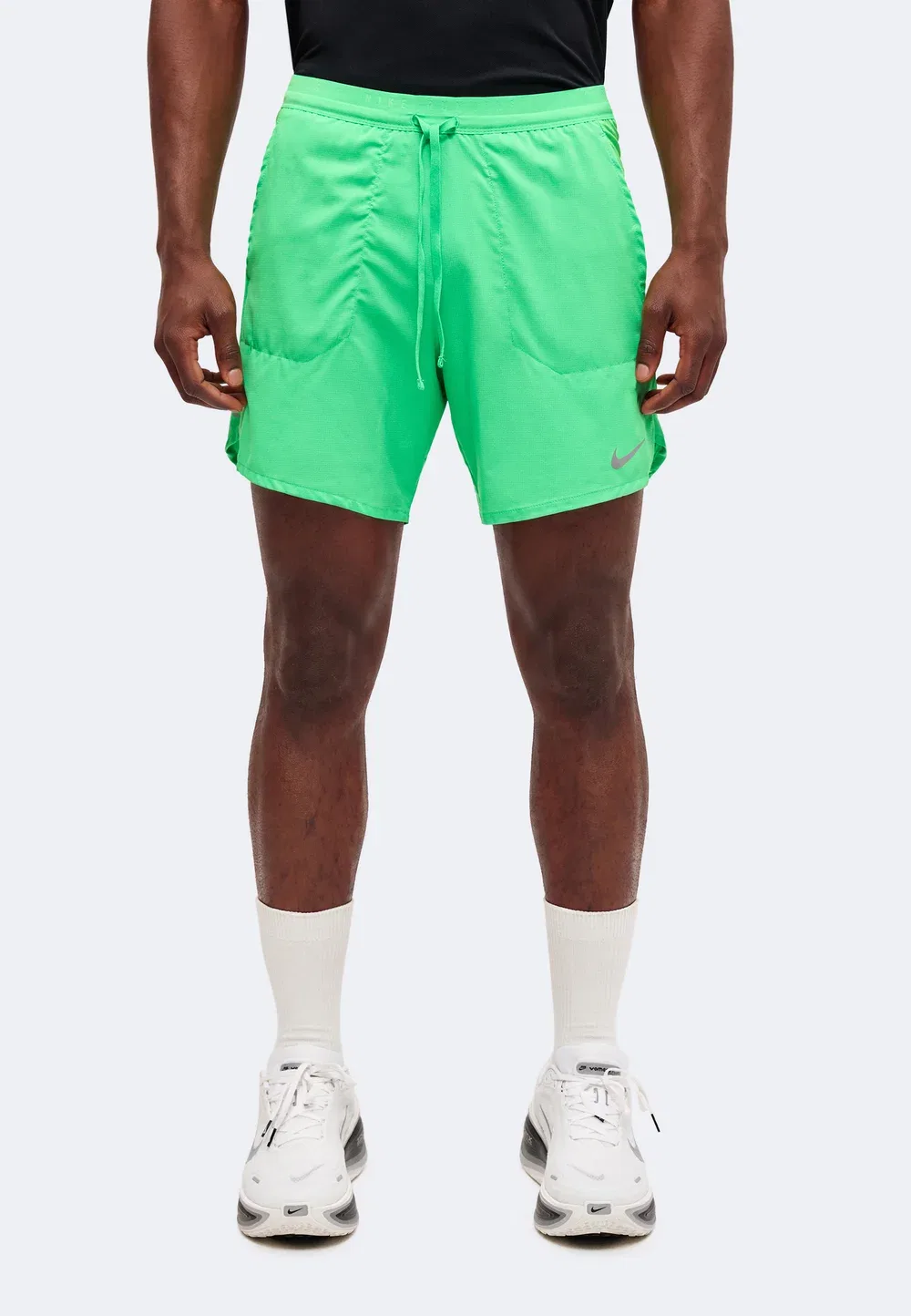 Stride - шорты 2-в-1 Nike Performance, Green Spark