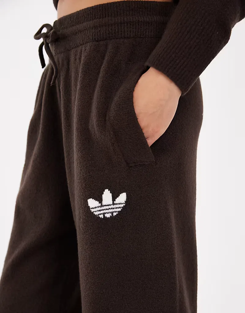 Вязаные спортивные штаны Adidas Originals, коричневый — фото 3