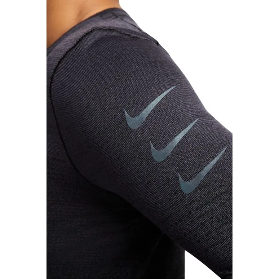 Свитшот женский с длинным рукавом Dri Fit Adv Run Division Slim Fit Running Top Nike, Дымчатый — фото 4