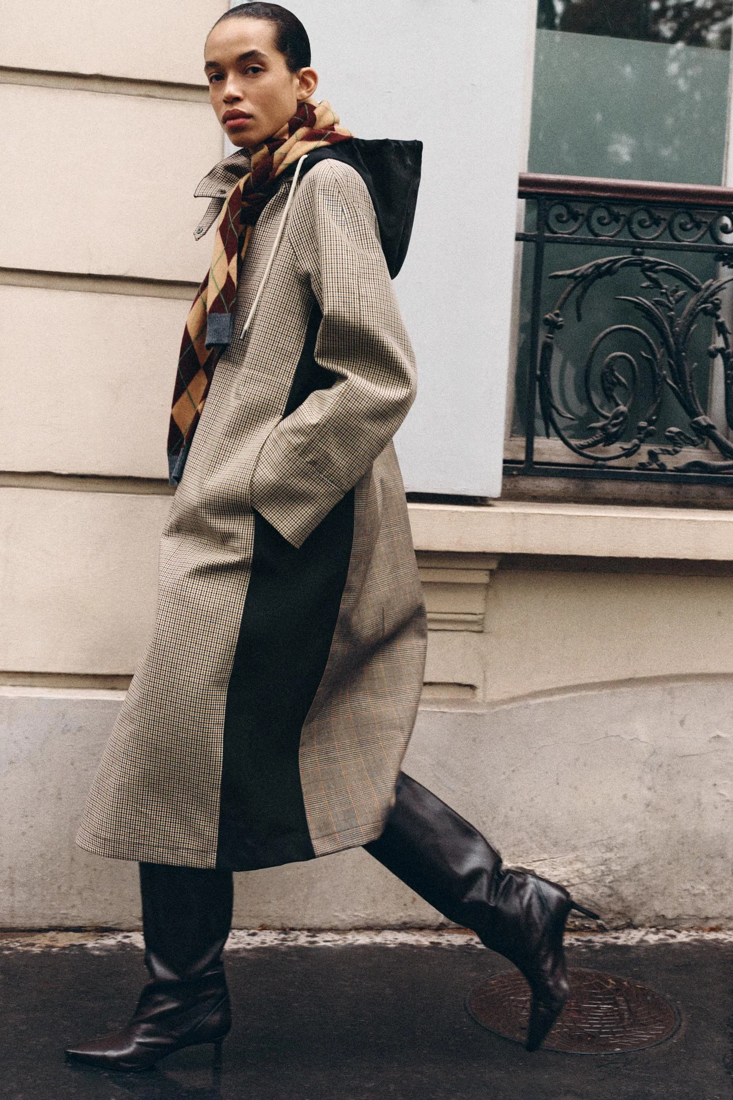 Тренч Zara длинный в клетку, коричневый/белый — фото 2