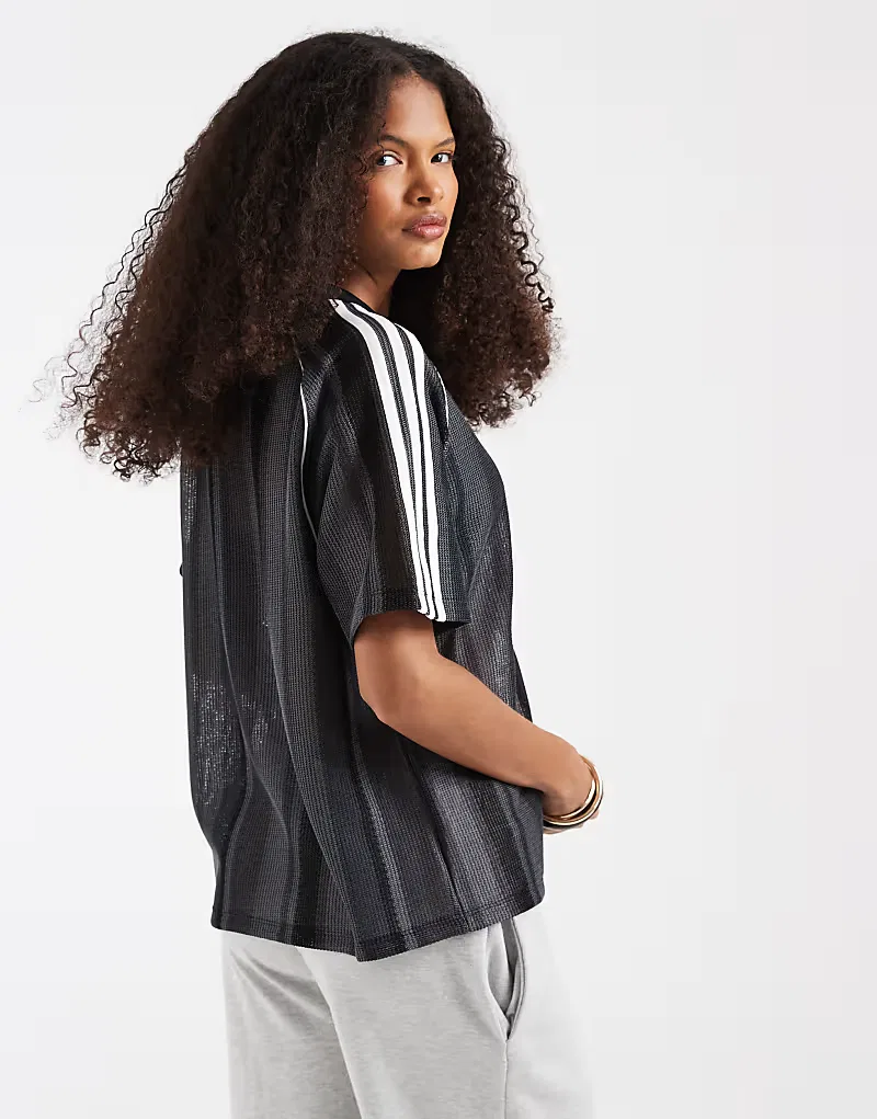 Футболка Adidas Originals, связанная крючком, в черную полоску — фото 4