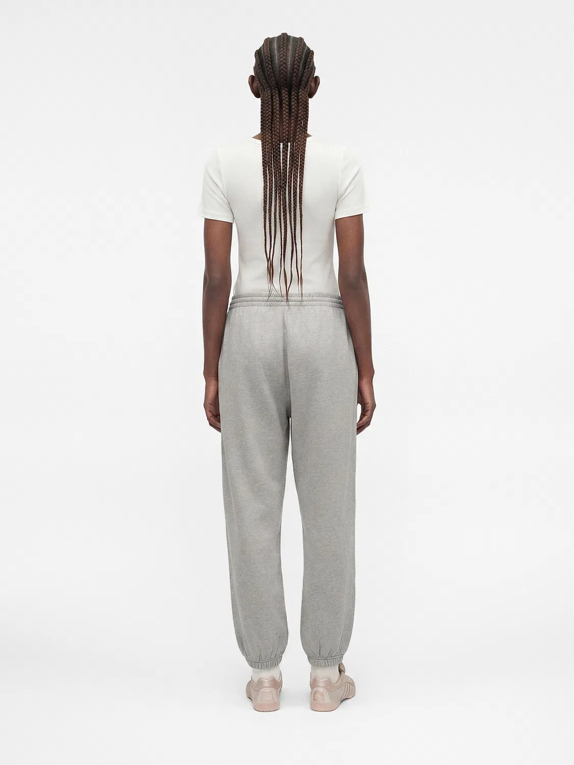 Зауженные брюки Adidas Originals Essentials светло-серого цвета — фото 4