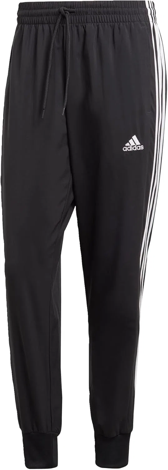 Спортивные шорты adidas