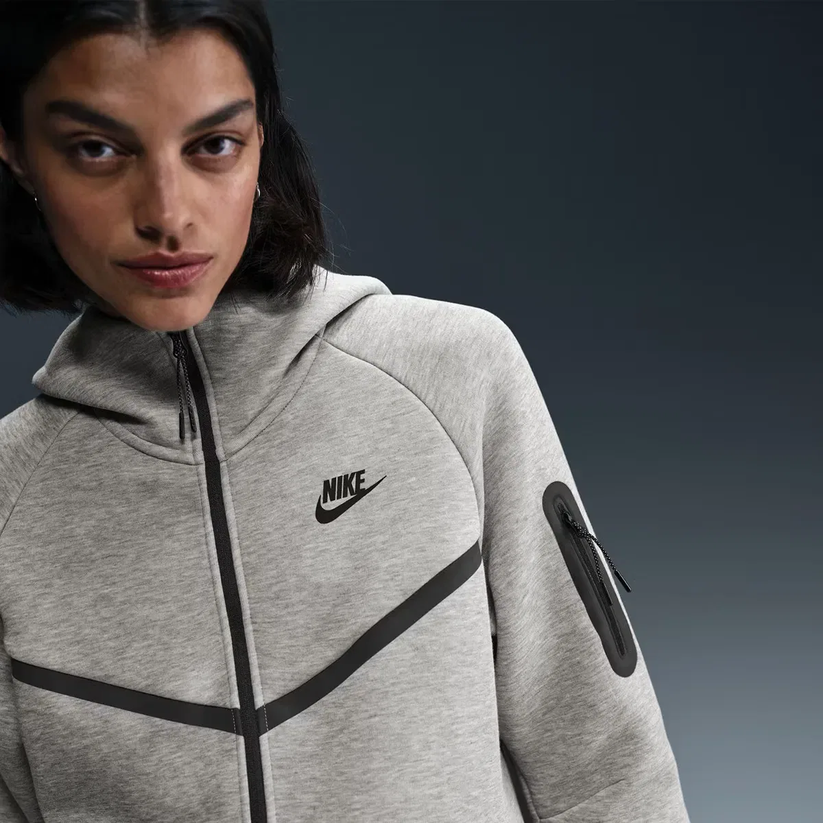 Женская худи Nike W Tech Fleece Windrunner Fz Hdy 2, Gris — фото 3