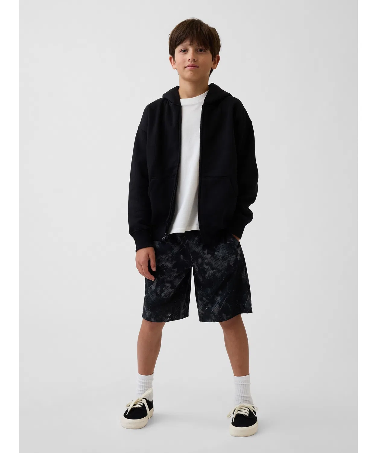 Детские шорты из сетки с принтом 8 дюймов GAP, Black — фото 2