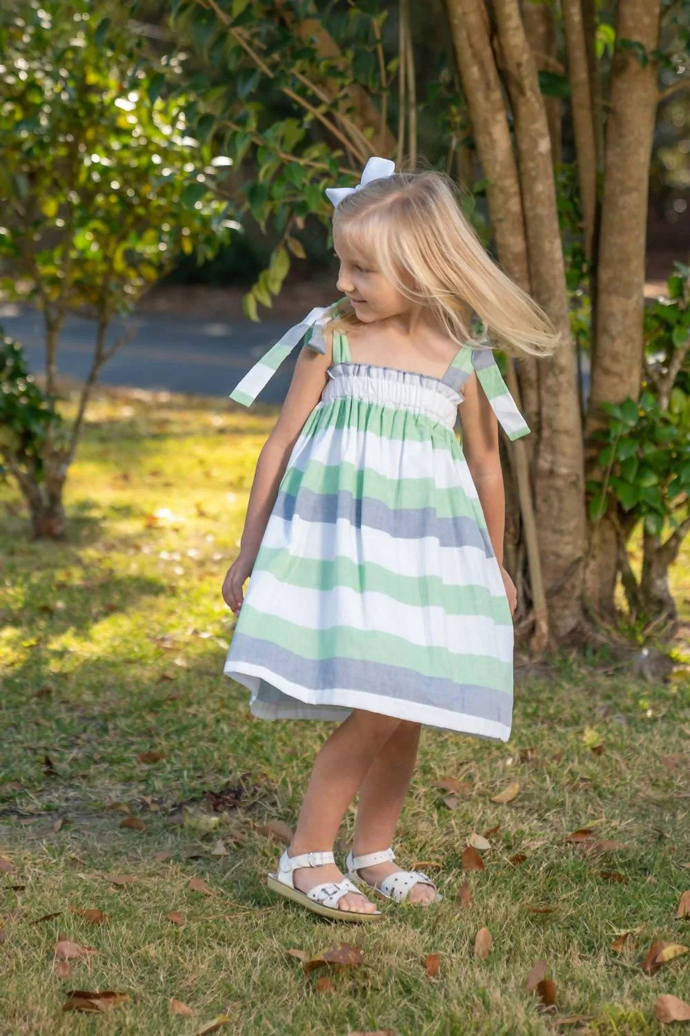 Детское платье для девочек с регулируемыми бретелями Lola Stripe Dress THE OAKS APPAREL, Green/Blue — фото 2